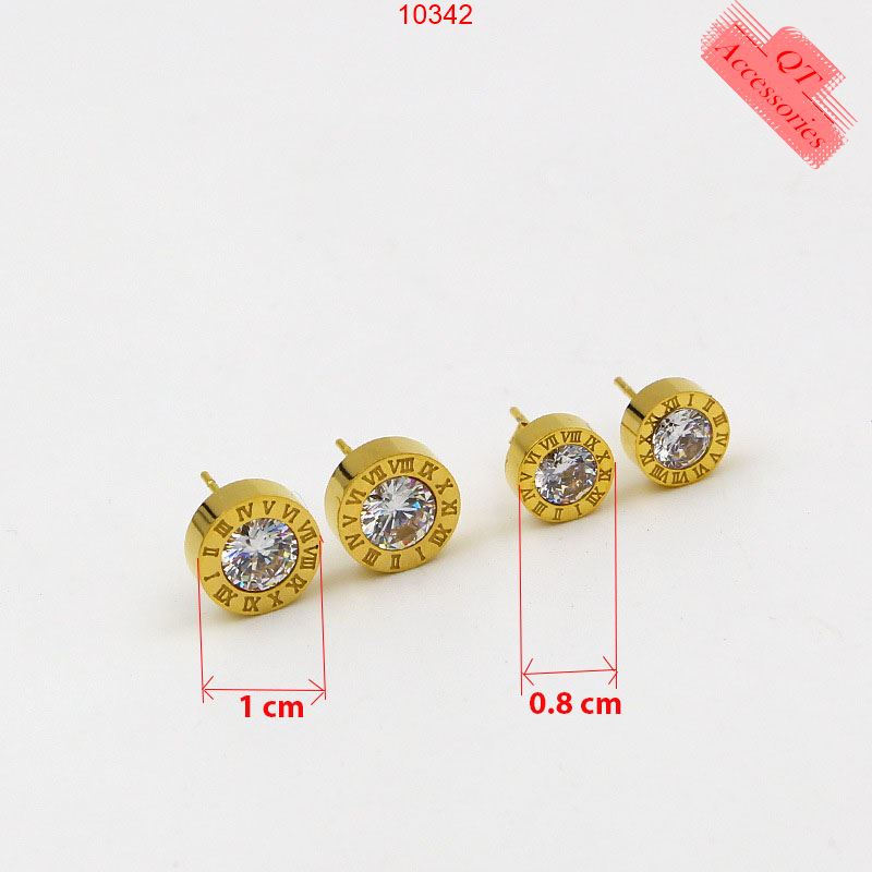 Bông tai titan mạ vàng 99k hình đá trảm số la mã