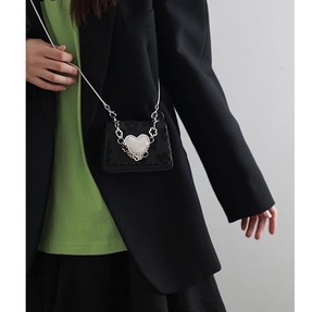 Túi Xách Mini Màu Đen Phối Dây Xích Đơn Giản Xinh Xắn