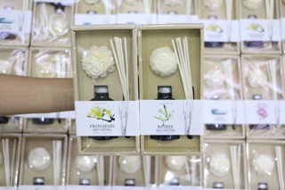 Tinh dầu thơm phòng, xe hơi DIFFUSER