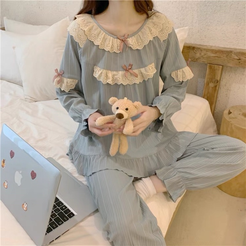 Bộ đồ ngủ nữ dài tay phối bèo bo chân style siêu dễ thương | BigBuy360 - bigbuy360.vn