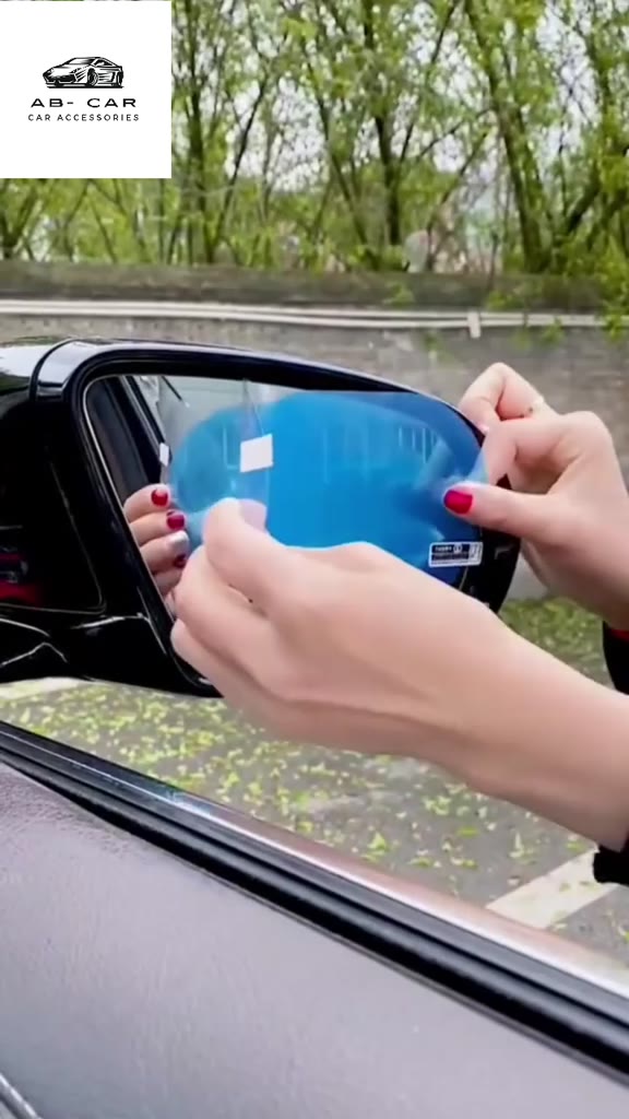 Bộ Miếng Dán Chống Bám Nước Gương Chiếu Hậu Ô Tô