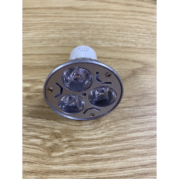 Bóng đèn chén led 3W đuôi E27 - đuôi ghim  màu trắng - màu vàng