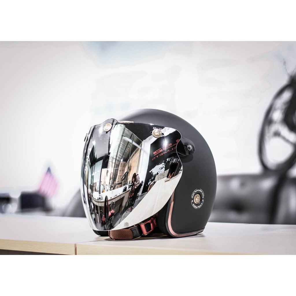 Kính gắn mũ bảo hiểm 3/4 Bulldog Eagle