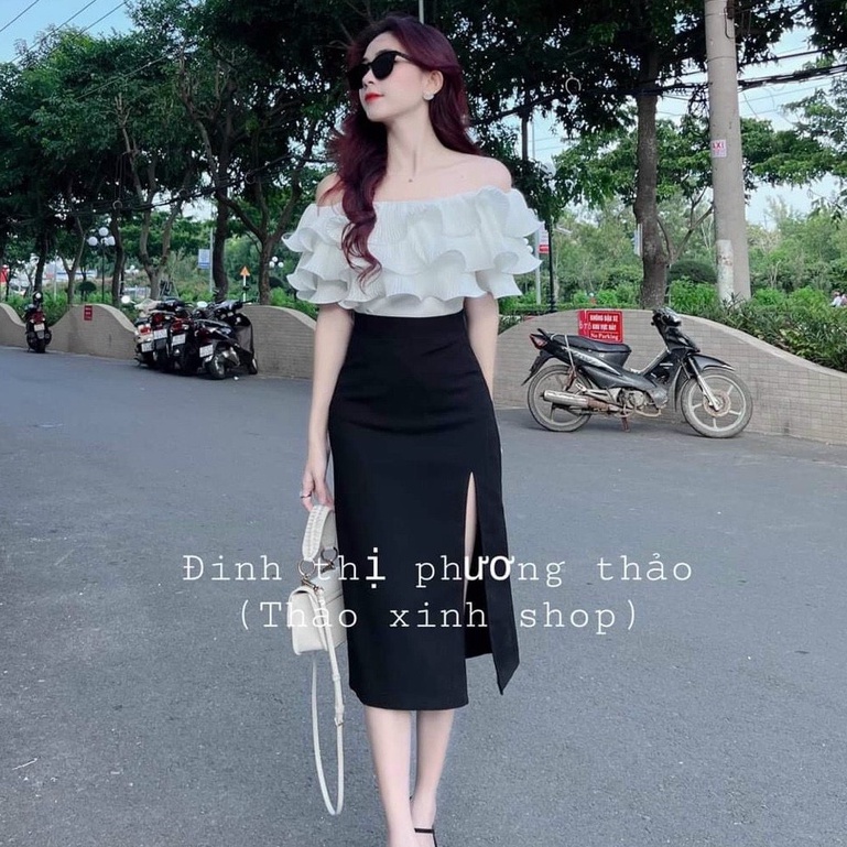 Chân váy xẻ tà và áo voan bèo dập ly 3 lớp có lót trong, mút ngực kiểu đầm trắng đen dự tiệc thời trang nữ ARAVA