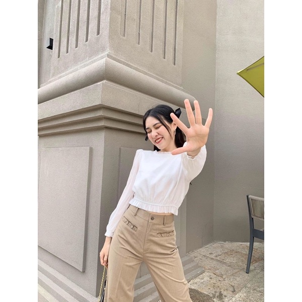 Áo trắng Garderobe