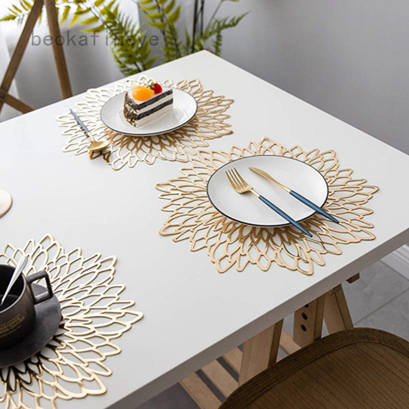 Tấm lót bàn ăn hình tròn màu vàng phong cách Mangata