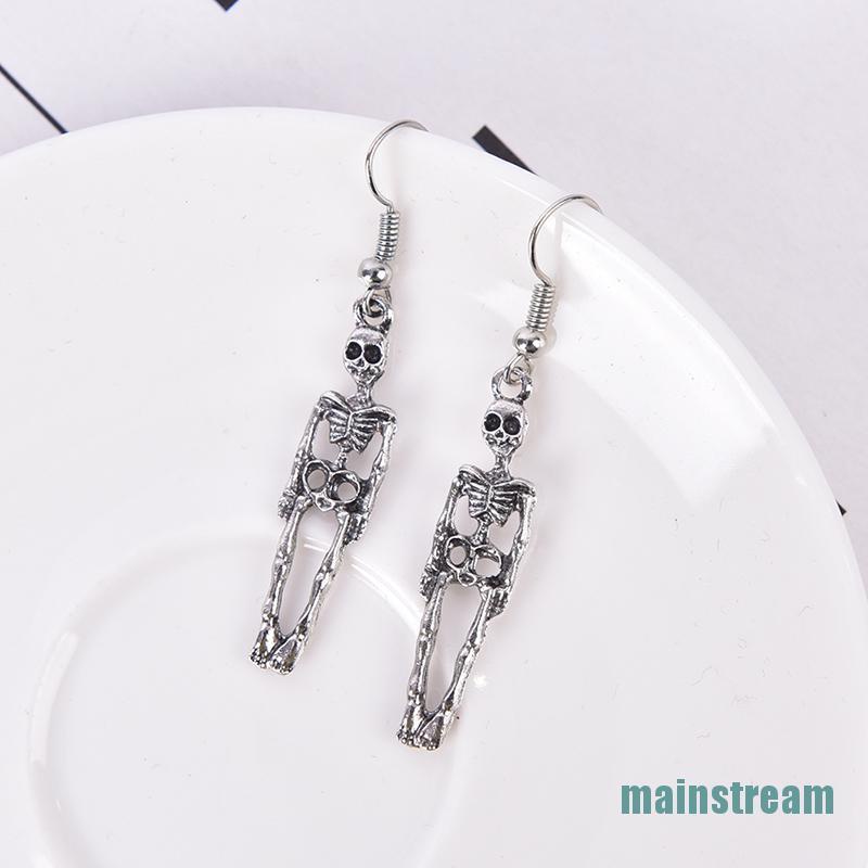 Khuyên Tai Hình Đầu Lâu Cổ Điển