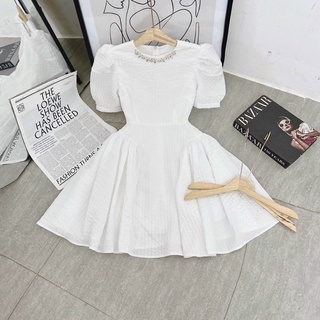 13570 đầm trắng xốp đính đá