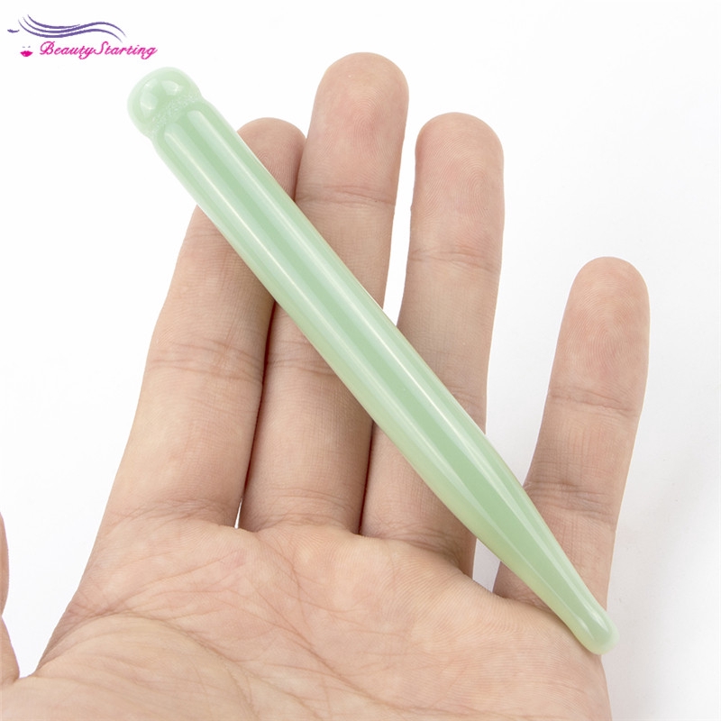 Thanh massage da mặt làm bằng đá ngọc bích