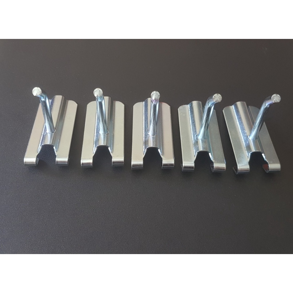 Móc treo hàng trên lưới sắt vuông - 5CM