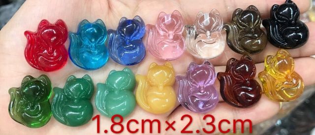 Vòng cổ hồ ly ú  và chỉ có dây thắt bện hạt