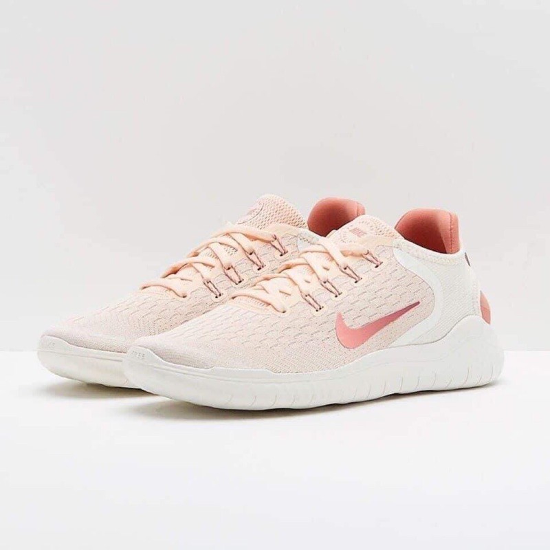Giày nike authentic size 38.5 (form nhỏ)