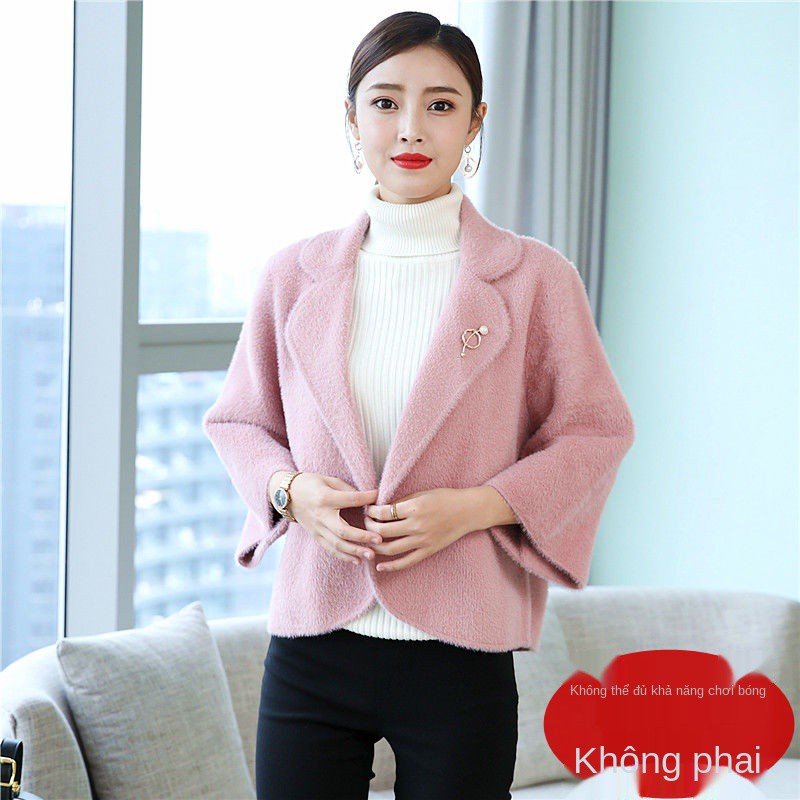 Áo khoác nhung lông chồn bắt chước, khăn choàng ngắn và mùa thu / đông 2019 len rộng rãi dệt kim đan mỏng của Hàn