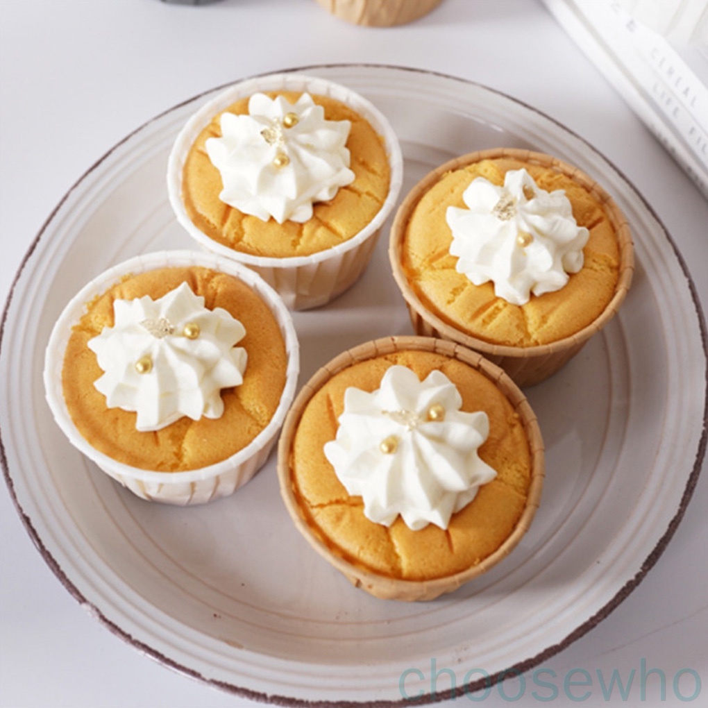 Cốc giấy hình tròn màu trắng chịu nhiệt dùng làm bánh cupcake
