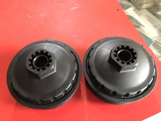 Chén(đế) lọc nhớt Ford Transit đời 2003-2006
