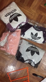 Xả hàng. 100k/3 bộ lẻ size