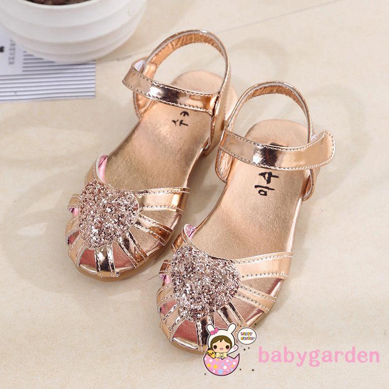 Giày sandal dự tiệc kiểu dáng công chúa cho bé gái