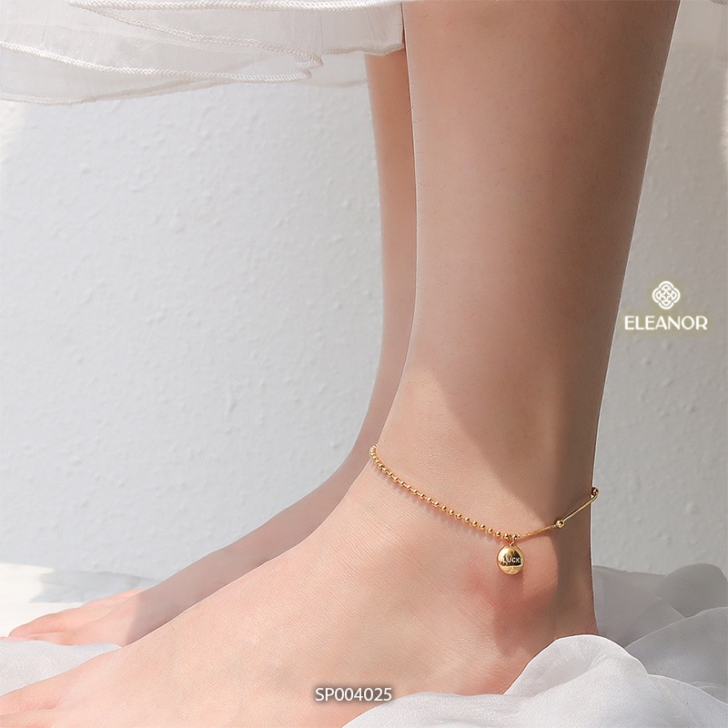 Lắc chân nữ titan Eleanor Accessories mặt tròn khắc chữ lucky phụ kiện trang sức vòng chân 4025