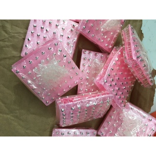 khuyên bấm lỗ tai