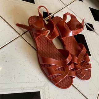 Dép rọ đi mưa nữ