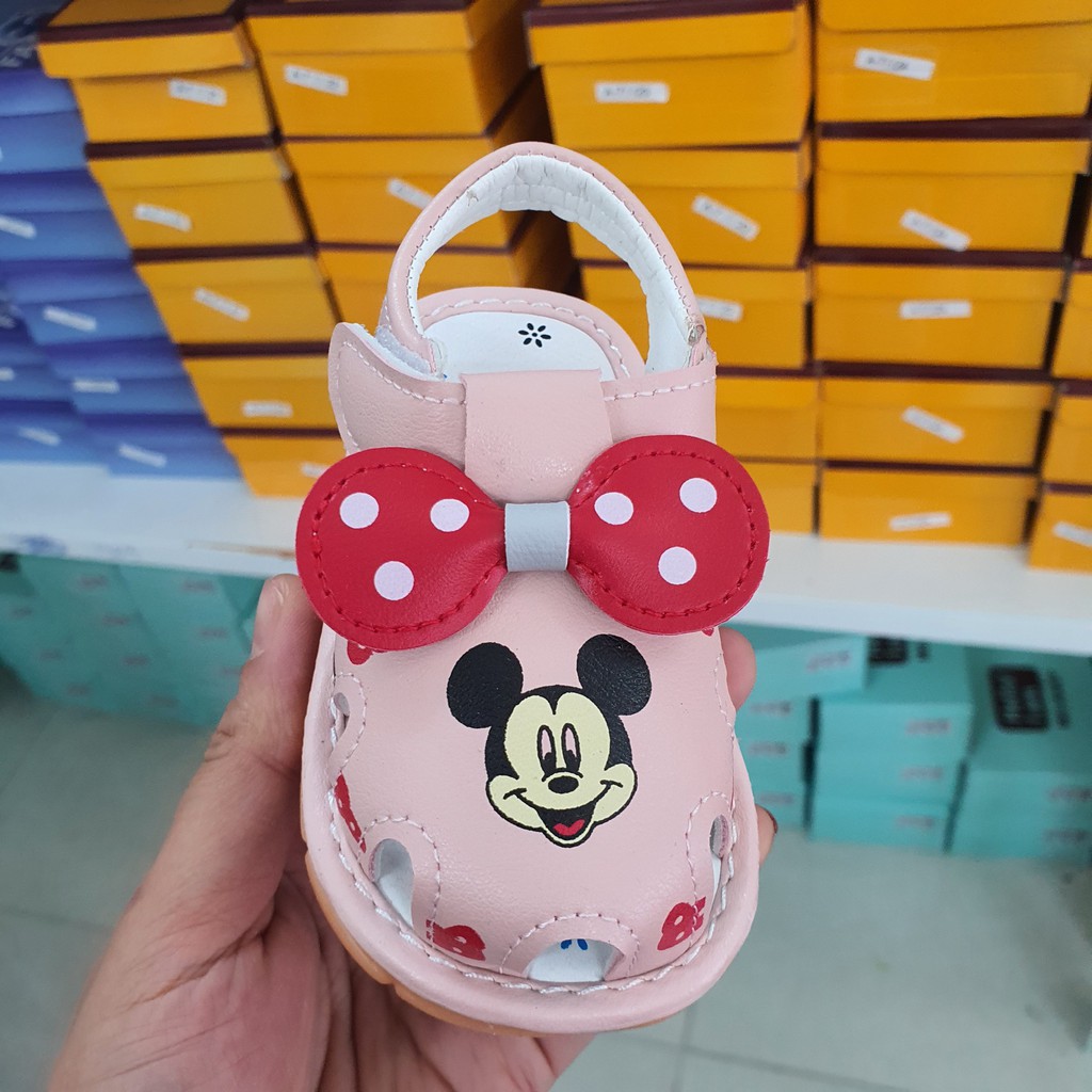 Giày sandal bé gái💝 FREESHIP💝 Sandal bé gái tập đi hình Mickey đế chống trơn trượt có còi chất da PU siêu mềm A1