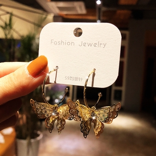 Khuyên tai mặt hình bướm màu vàng phong cách Hàn Quốc