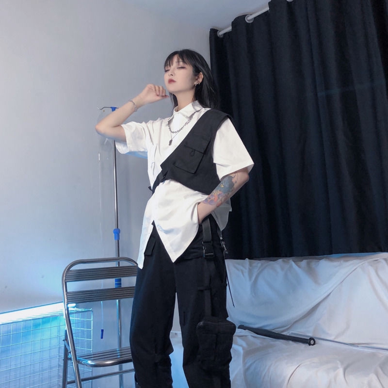 Áo sơ mi trắng tay ngắn/ Áo khoác ngoài màu đen thiết kế cá tính cho nữ | BigBuy360 - bigbuy360.vn