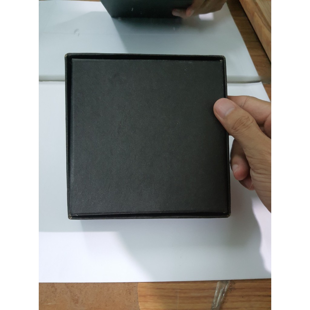 HỘP ĐỰNG VÍ NAM NỮ GIẤY CARTON CỨNG