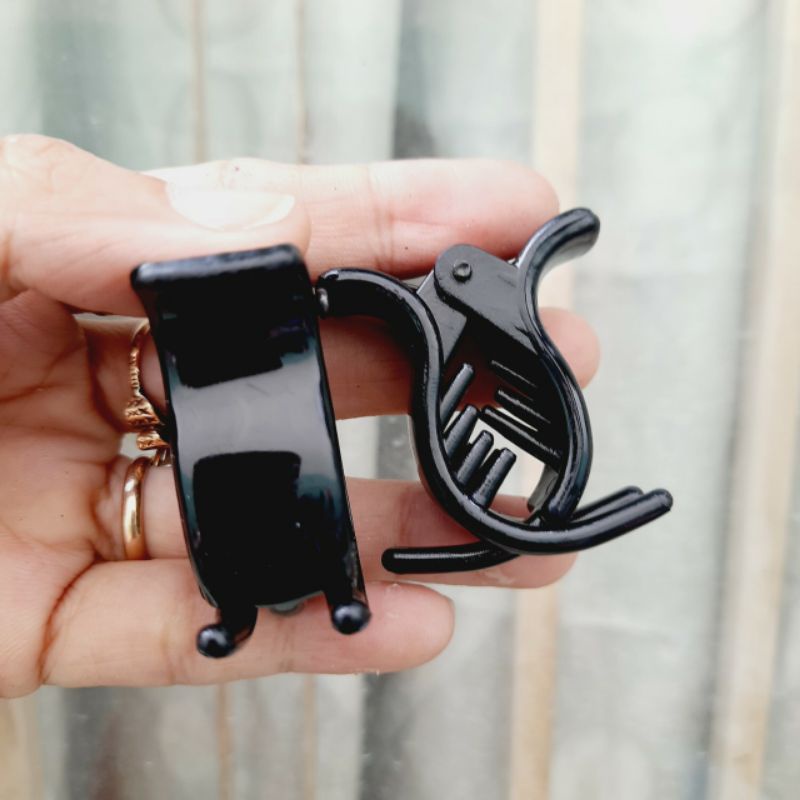 Kẹp tóc 3 răng nhí màu đen bóng