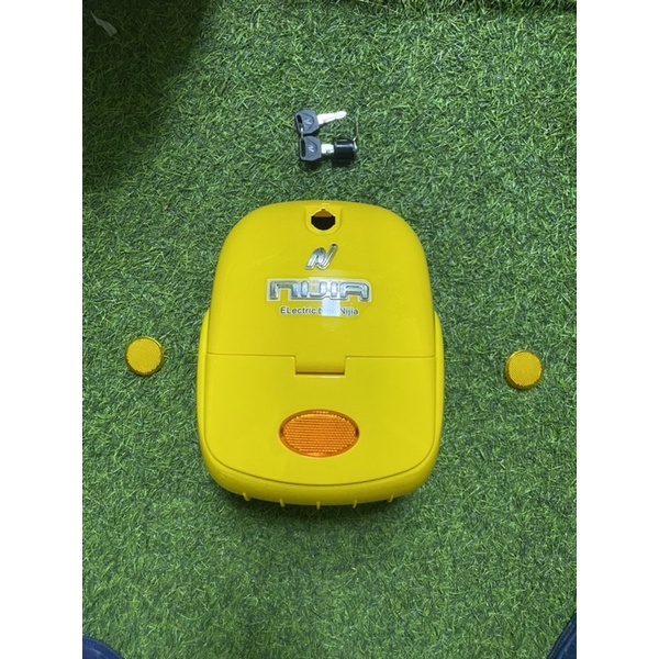 Bộ cốp trước xe điện Ninja màu vàng