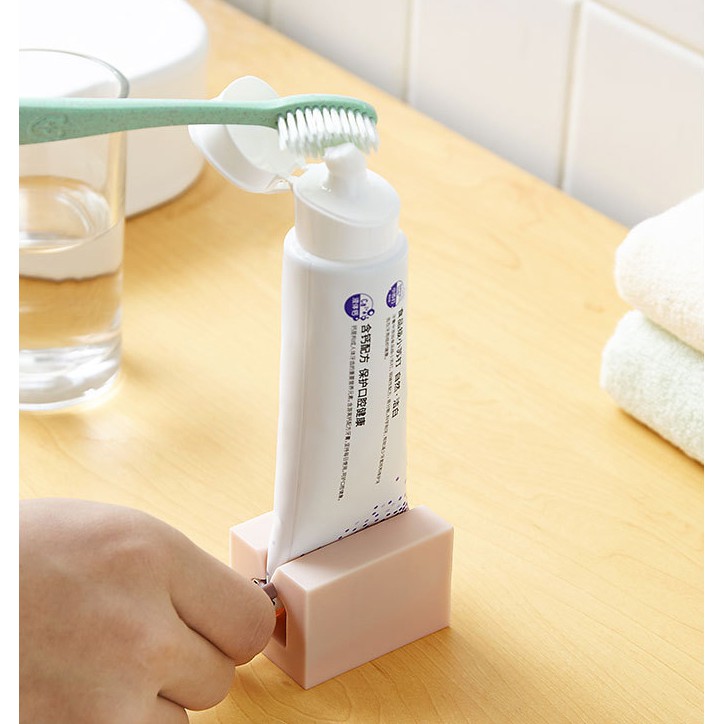 Dụng cụ kẹp vặn ép kem đánh răng, mỹ phẩm