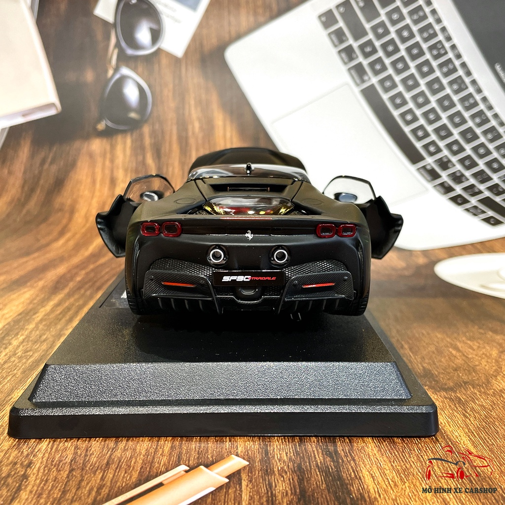 Mô hình xe ô tô siêu xe Ferrari SF90 Stradale tỉ lệ 1:24 hãng Burago Carshop màu đen