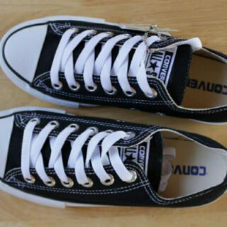 Giầy convers