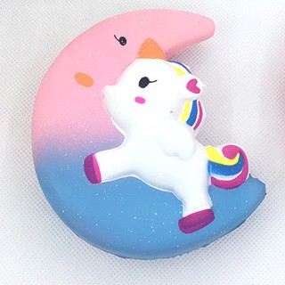 SquiShy NGỰA ÔM TRĂNG