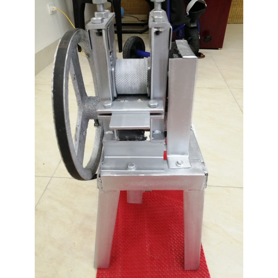 Máy chẻ nan, chẻ lạt, làm hàng mã, đan cót, thủ công mỹ nghệ