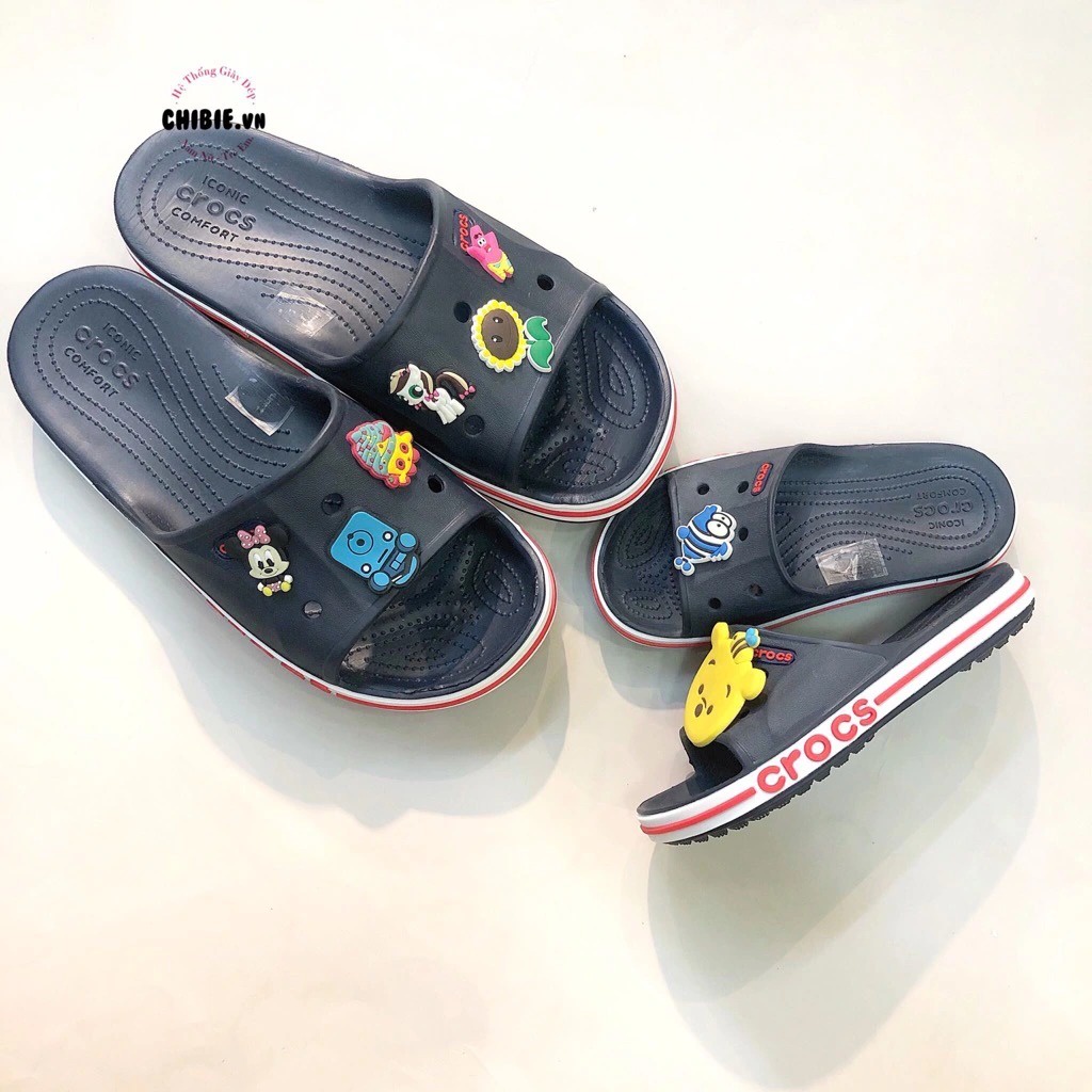Dép lê Cross baya quai ngang màu xanh than họa tiết viền đỏ DE990ZZ tặng thêm 12 sticker Cross