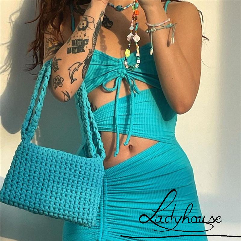 Đầm ôm hai dây màu sắc thời trang sành điệu cho nữ