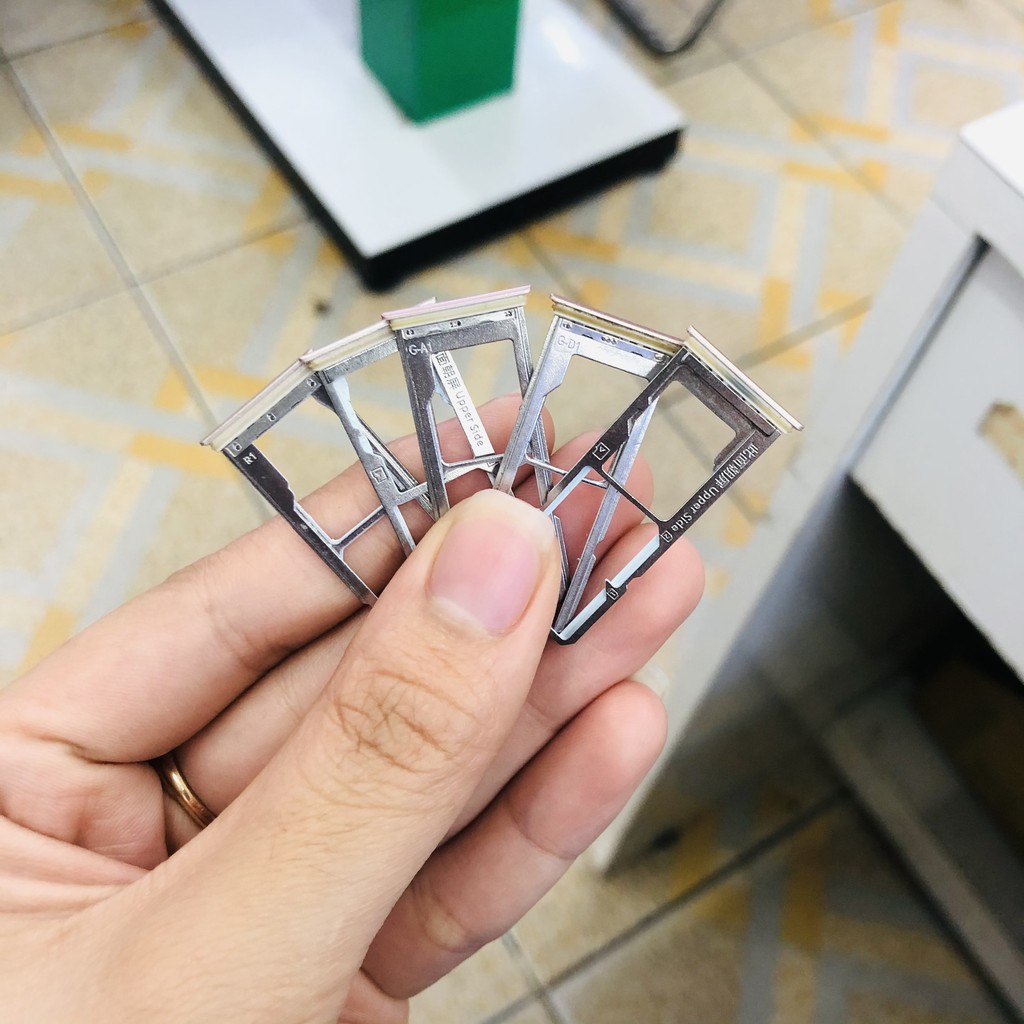 Khay sim Vivo V9 chính hãng , bảo hành đổi trả