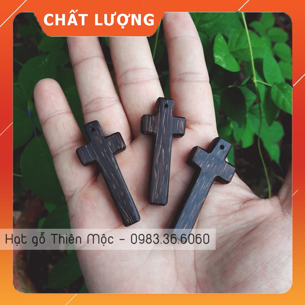 Thánh Giá gỗ Mun Sao, Thánh Giá xâu chuỗi tràng Mân Côi đeo cổ