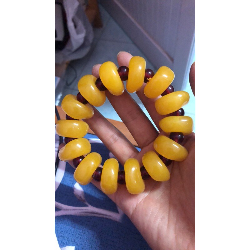 Hổ phách nhân tạo