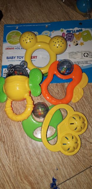 Sét 5 chiếc lục lạc cầm tay bằng nhựa rất đẹp ms10_5g