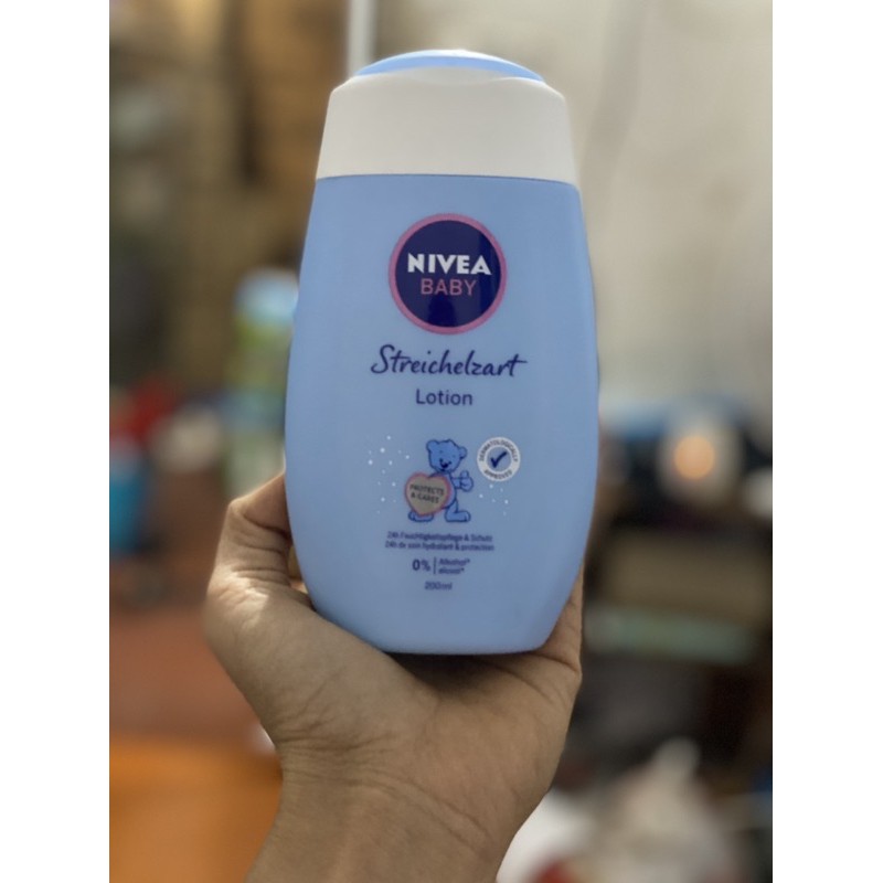 Sữa dưỡng da Nivea Baby Lotion 200ml cho bé sơ sinh, người lớn, mẹ bầu..- nội địa Đức