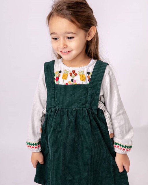 Váy dạ nhung Zara