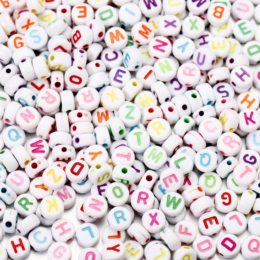Set 100 hạt xỏ St.kunkka họa tiết chữ cái bằng acrylic cỡ 7 mm