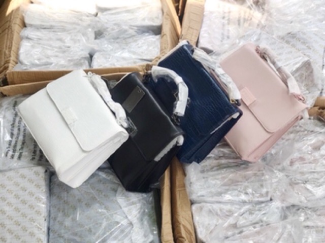 TÚI GUESS CÔNG SỞ