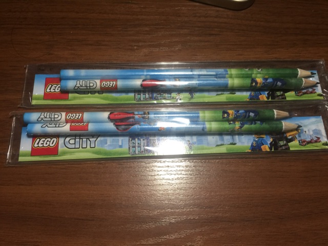 Combo bút chì thước kẻ lego