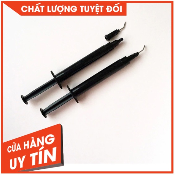 Tuýp che nướu ngăn ngừa tổn thương khi tẩy trắng răng . Tuýp che nướu dùng khi tẩy trắng răng