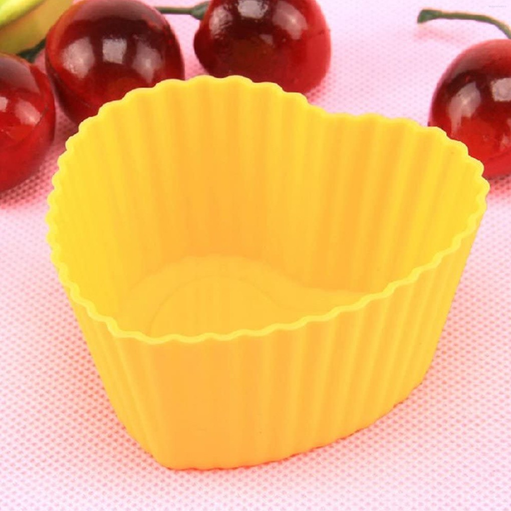 Set 6 Khuôn Silicon Làm Bánh Cupcake Hình Trái Tim Chống Dính