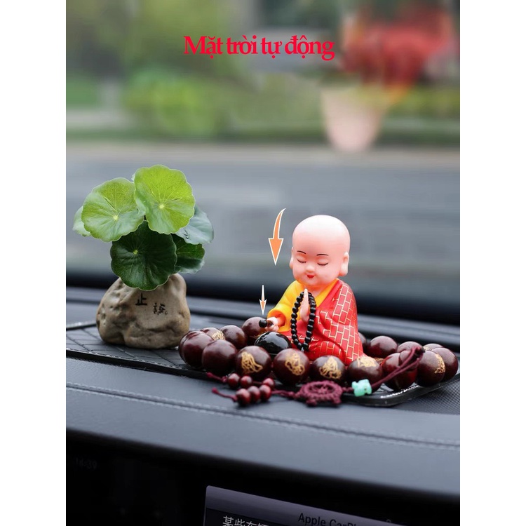 Tượng Chú tiểu gõ mõ năng lượng mặt trời có nhạc sạc pin - phật giáo tuệ quang