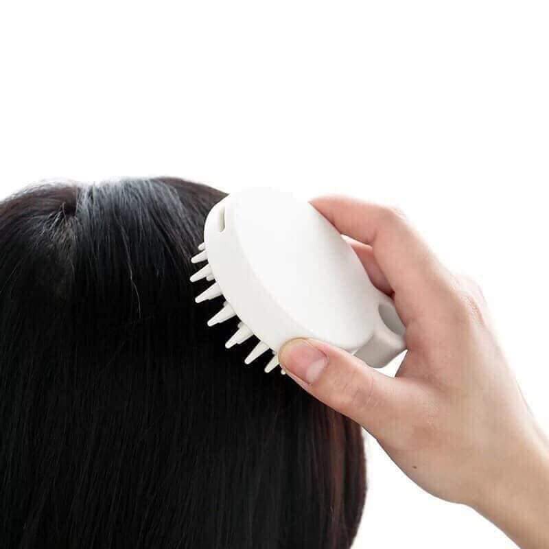 Lược gội đầu silicon mềm massage da đầu giảm rụng tóc kích thích mọc tóc matxa mát xa đầu Nhật